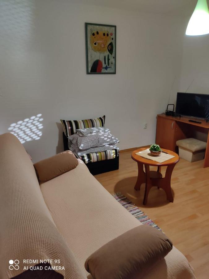 Apartmani Iva สเวติยูไร ภายนอก รูปภาพ