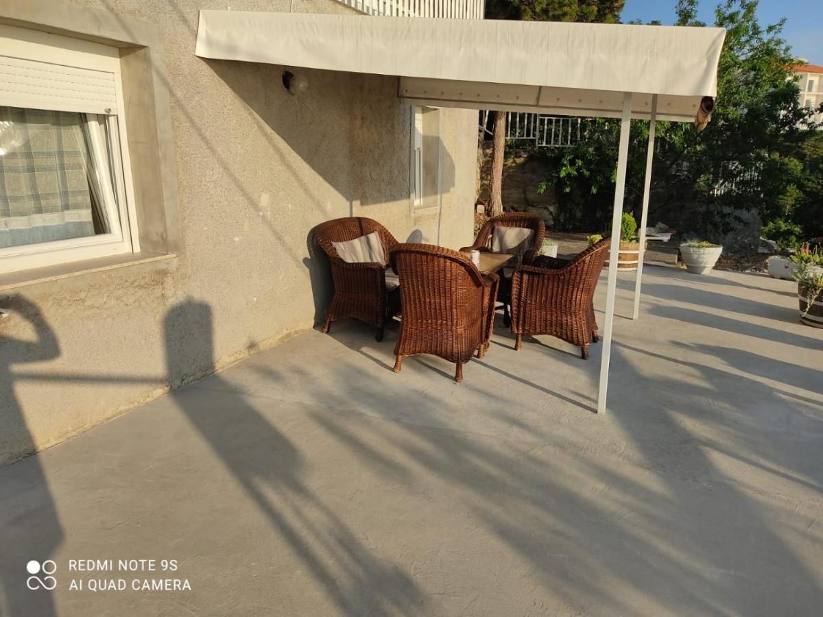 Apartmani Iva สเวติยูไร ภายนอก รูปภาพ
